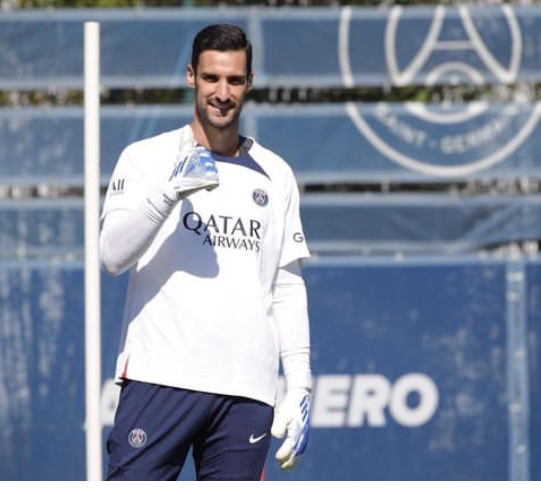 Psg Sergio Rico Lascia La Terapia Intensiva A Pi Di Un Mese Dal