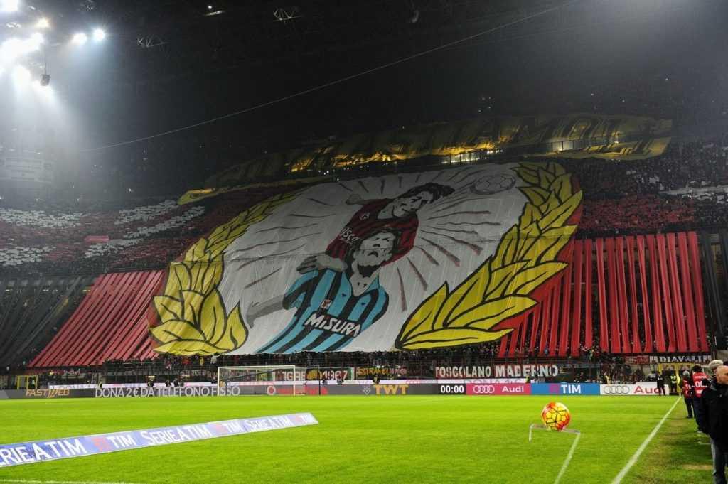 Milan-San-Siro-striscione-curva-sud-derby-Inter-1024x681