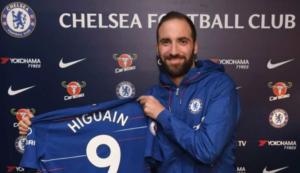 Higuain maglia 9 Chelsea Twitter