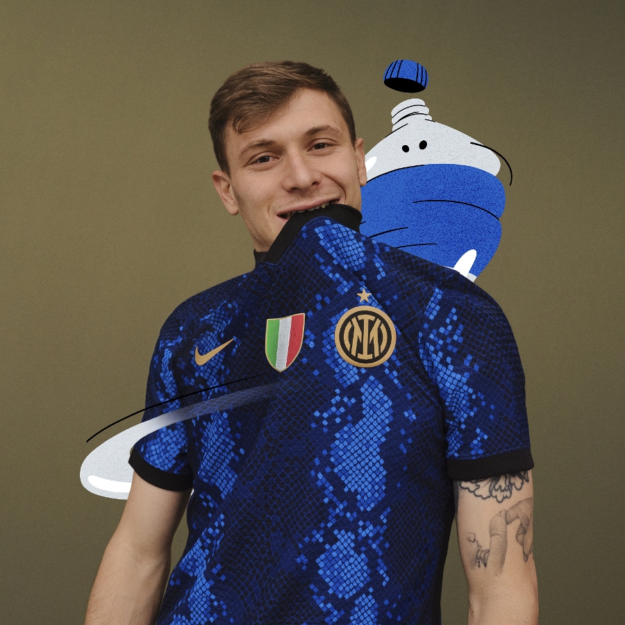 Presentata la nuova maglia dell'Inter per la stagione 2021/2022